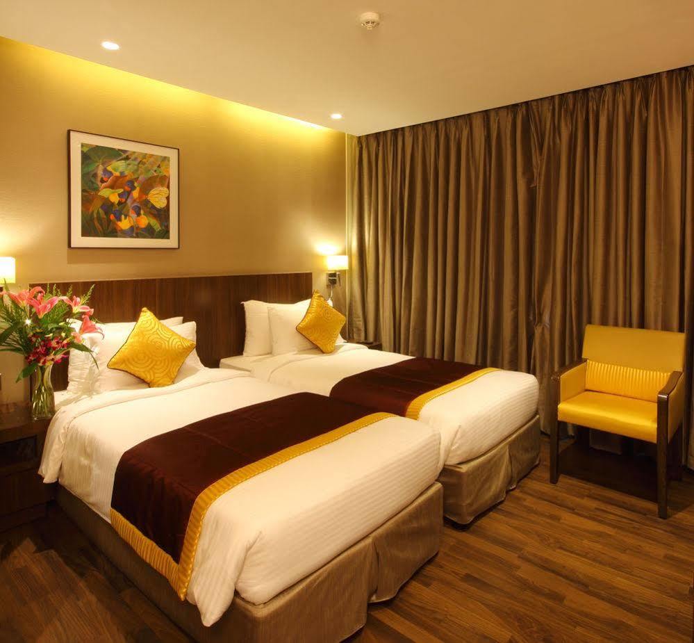 Hotel Fidalgo Пуна Экстерьер фото